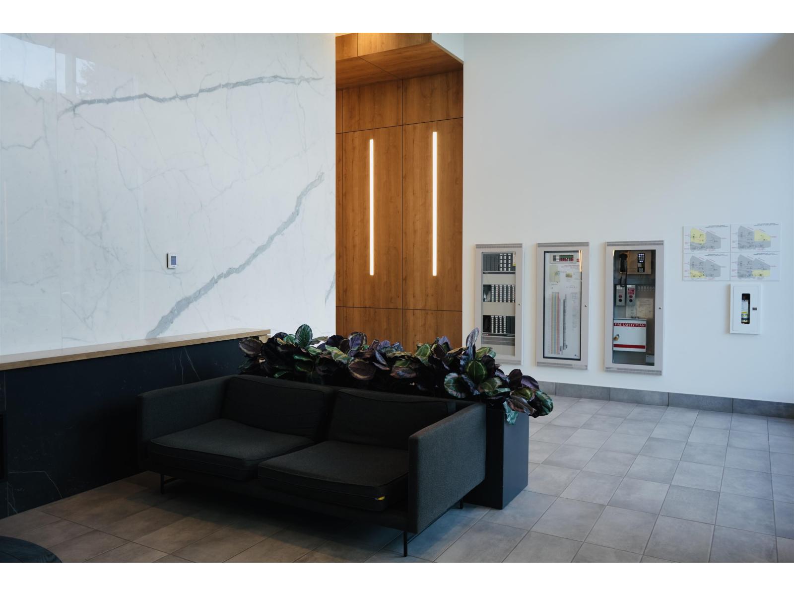 2710 13655 Fraser Highway, Surrey, British Columbia  V3T 0P8 - Photo 3 - R3079812