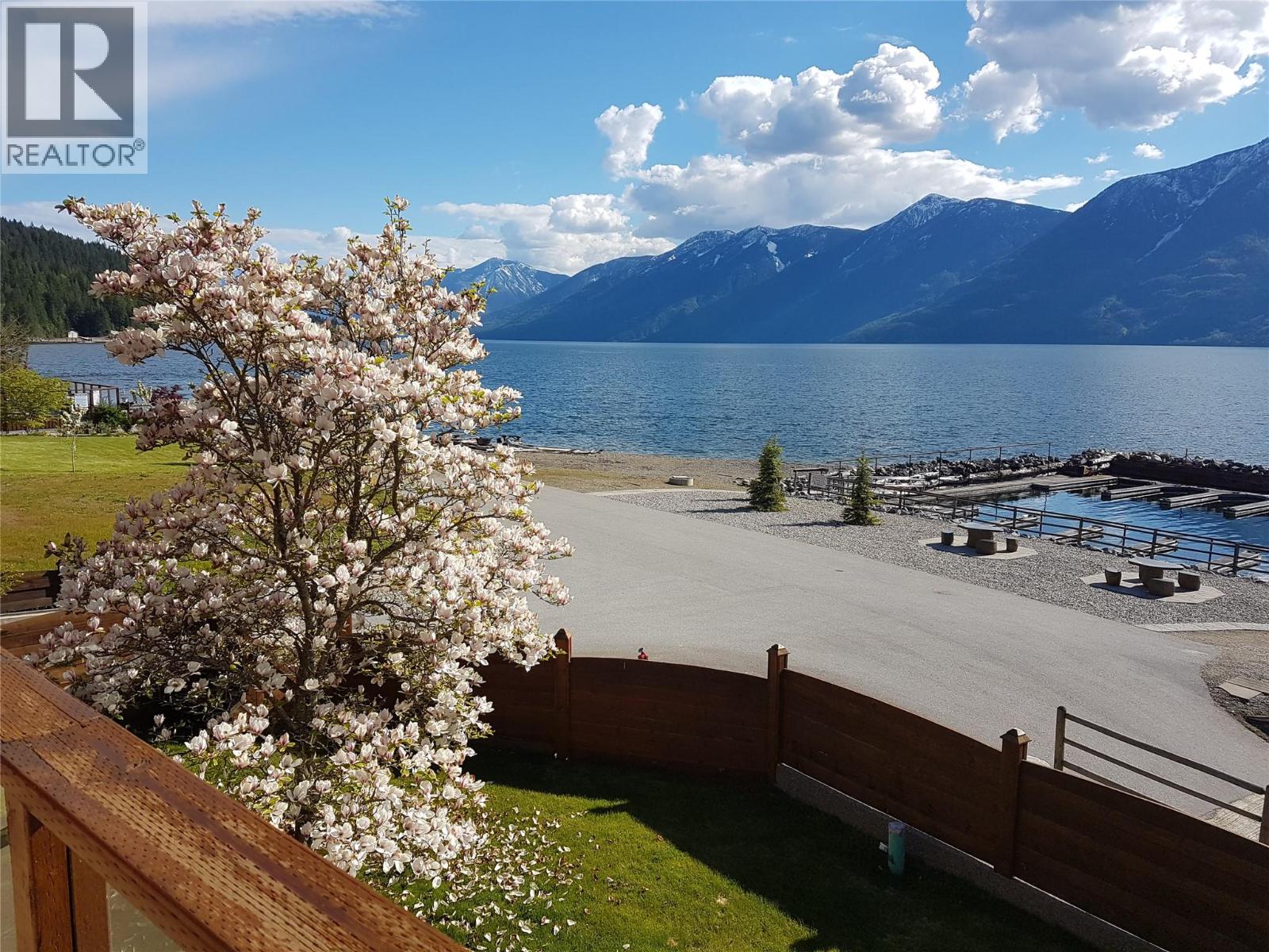 13625 & 13631 Mountain Shores Road, boswell, British Columbia