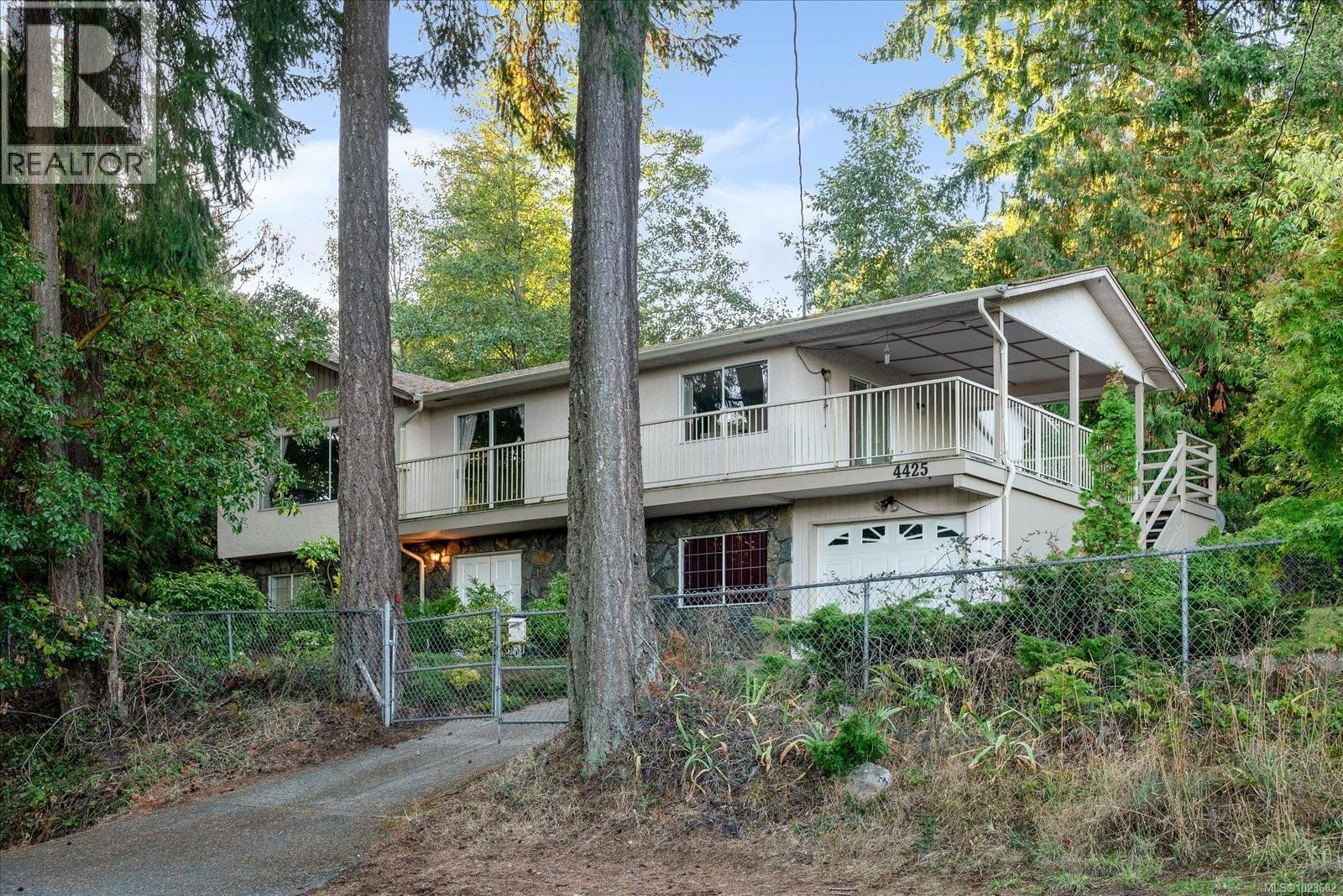 4425 Gulfview Dr, Nanaimo, British Columbia  V9T 5V7 - Photo 1 - 1023682