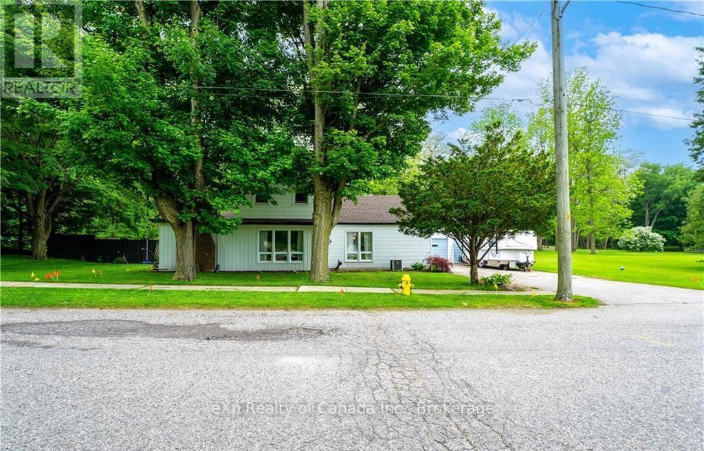 21 Norfolk Street, Norwich, Ontario  N0J 1R0 - Photo 2 - X12711588