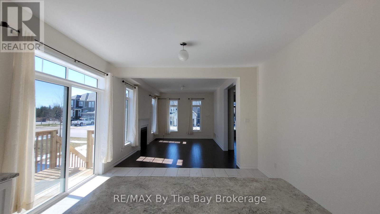 218 Roy Drive, Clearview, Ontario  L0M 1S0 - Photo 13 - S12711576