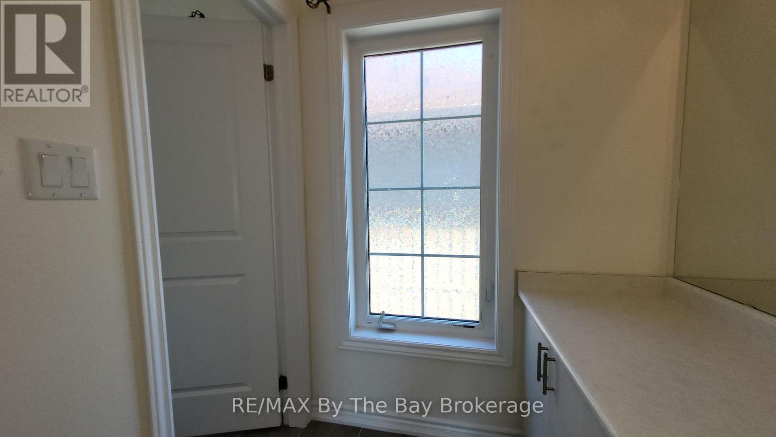 218 Roy Drive, Clearview, Ontario  L0M 1S0 - Photo 28 - S12711576