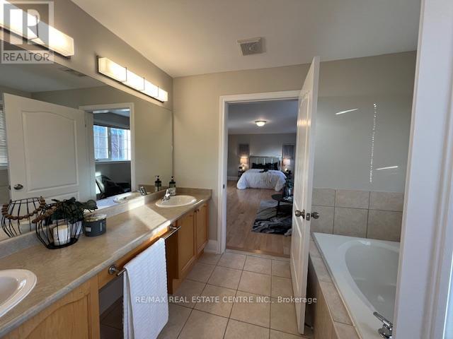 4 Panorama Way, Hamilton, Ontario  L8E 6C6 - Photo 36 - X12687822