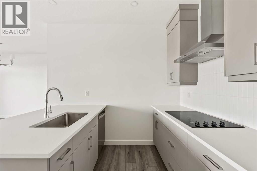 707 Sovereign Common Sw, Calgary, Alberta  T3C 3Y3 - Photo 5 - A2279504