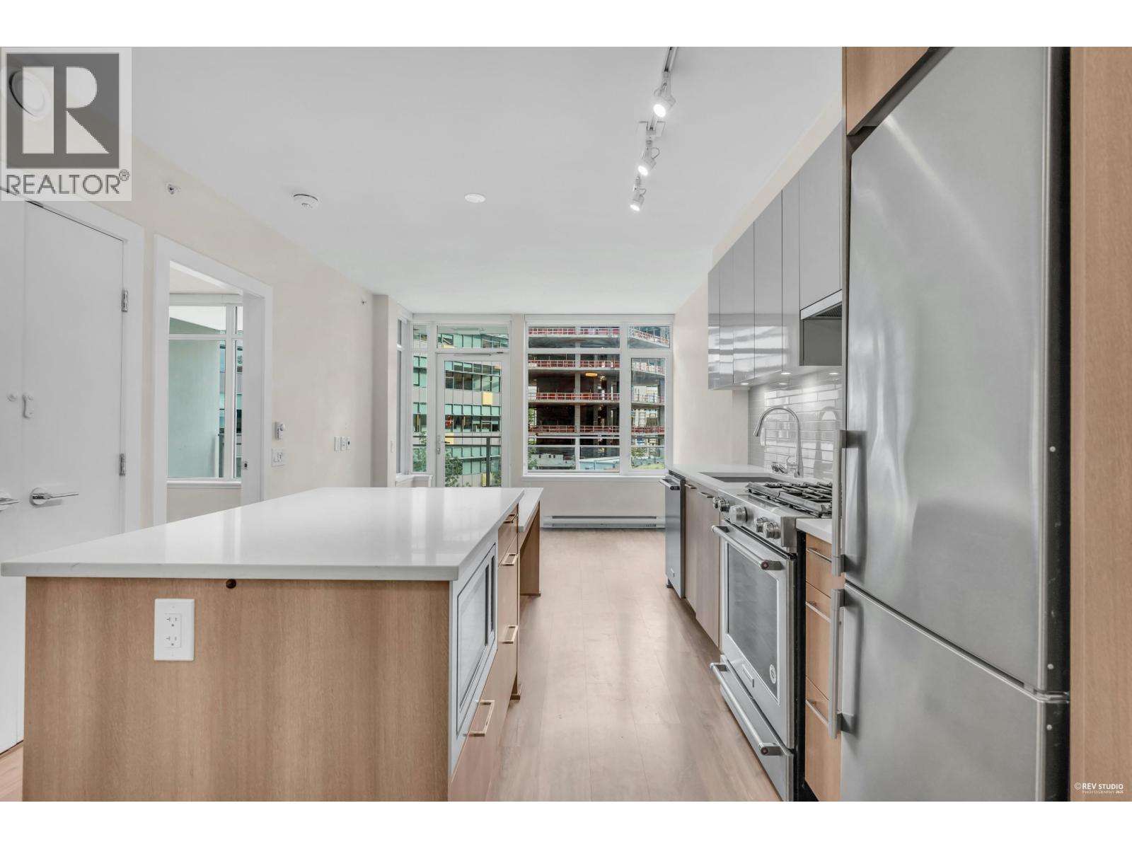 406 258 Nelson's Court, New Westminster, British Columbia  V3L 0J9 - Photo 3 - R3081004