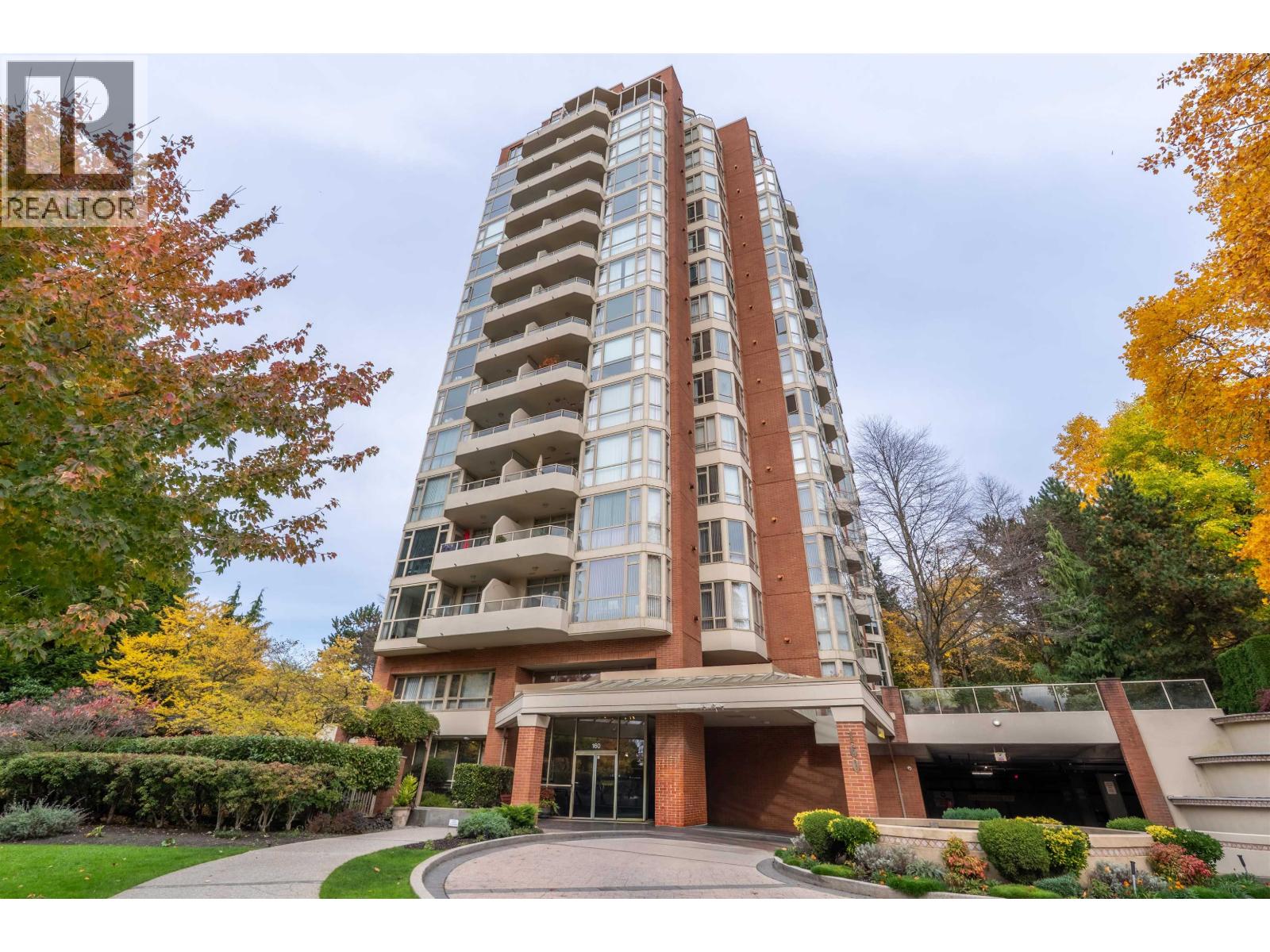 801 160 W Keith Road, North Vancouver, British Columbia  V7M 3M2 - Photo 1 - R3081043