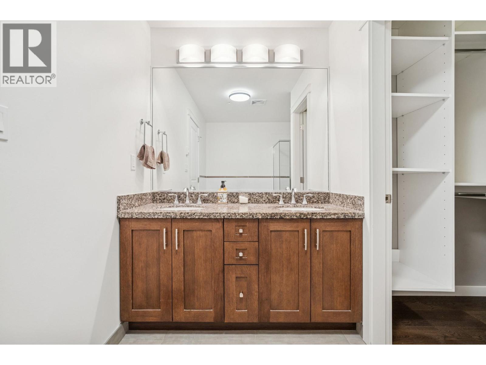 707 1415 Parkway Boulevard, Coquitlam, British Columbia  V3E 0C7 - Photo 22 - R3081055