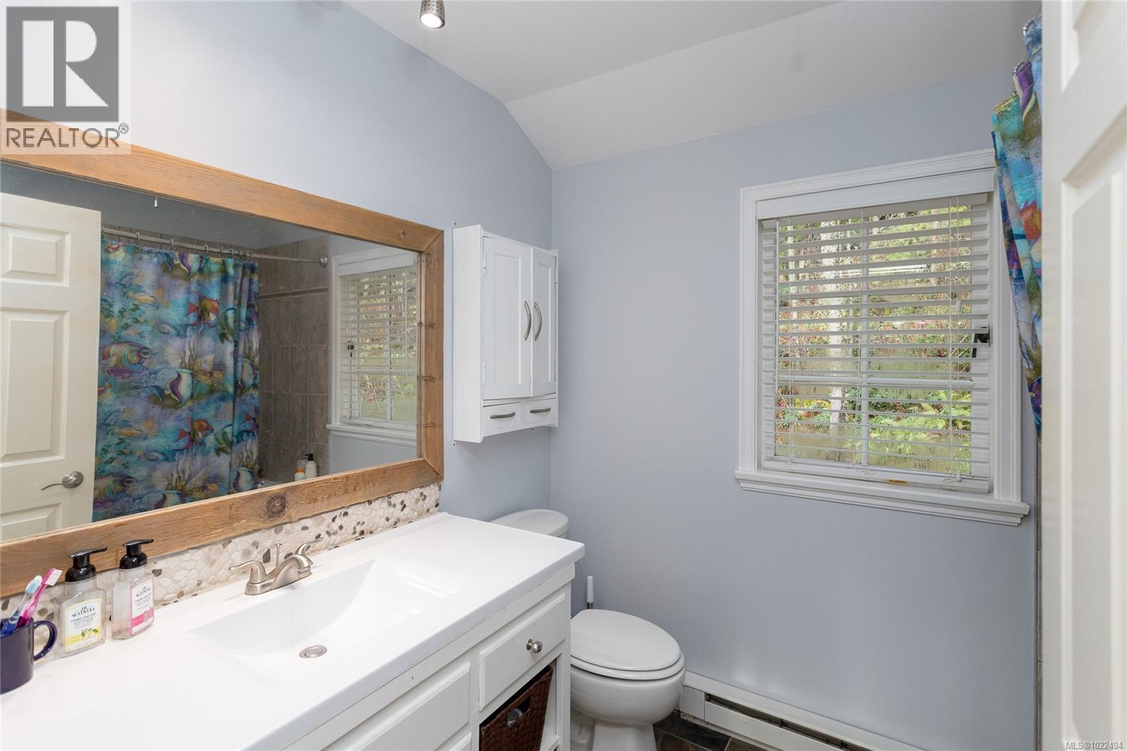 1208 Tatlow Rd, North Saanich, British Columbia  V8L 5P3 - Photo 24 - 1022494