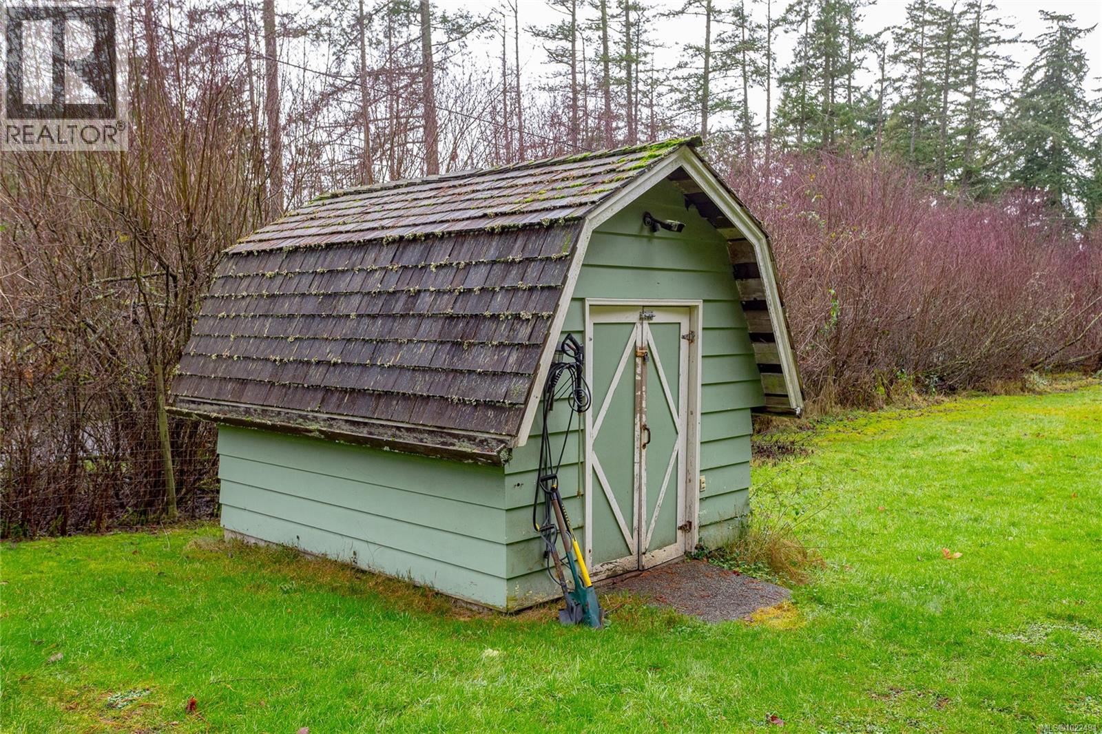 1208 Tatlow Rd, North Saanich, British Columbia  V8L 5P3 - Photo 55 - 1022494