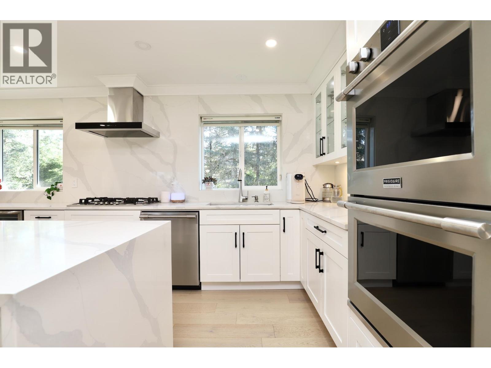 24325 116 Avenue, Maple Ridge, British Columbia  V4R 1L8 - Photo 4 - R3081027