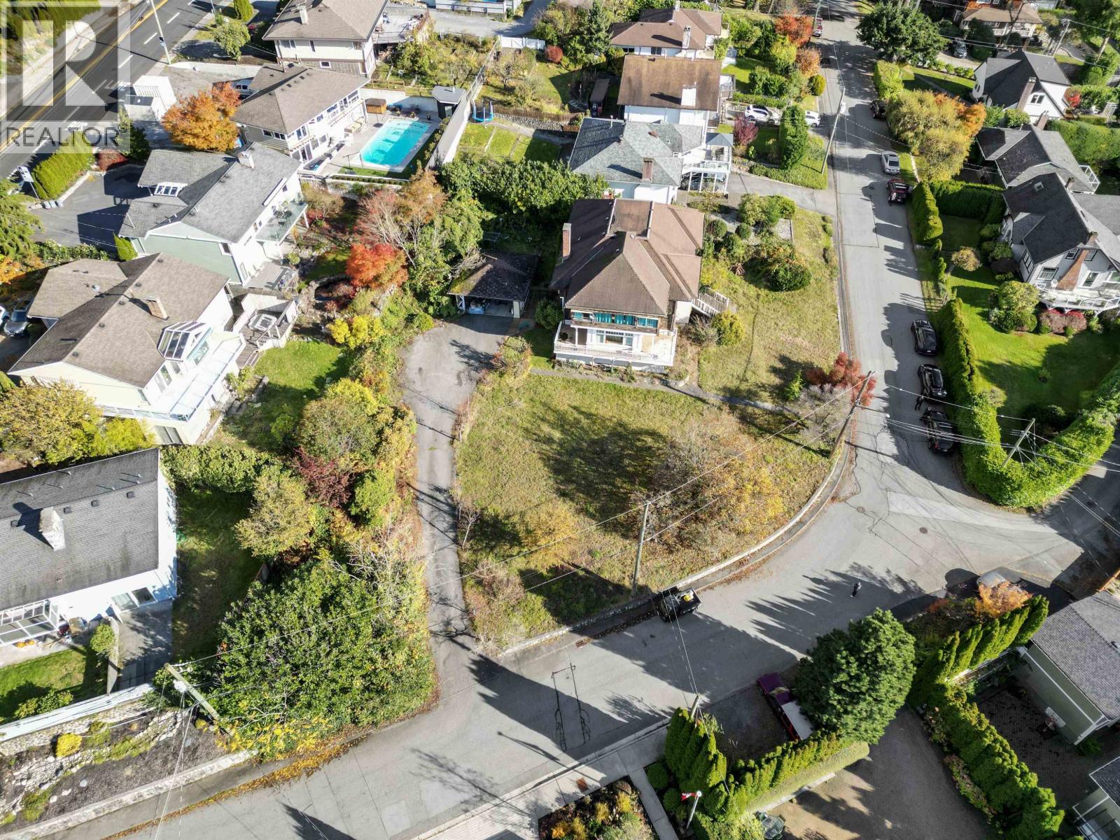 404 Somerset Street, North Vancouver, British Columbia  V7N 1G3 - Photo 7 - R3081059