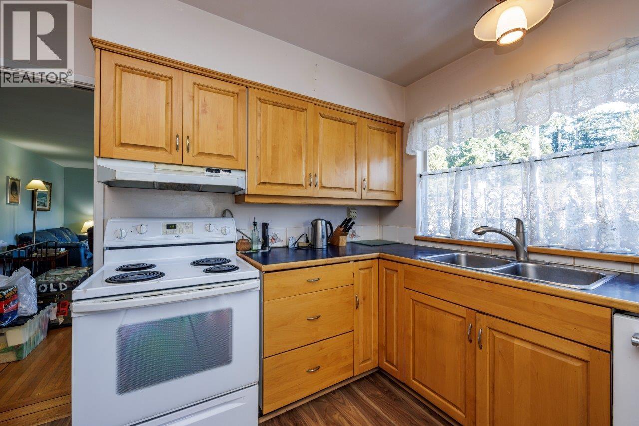 2685 Ailsa Crescent, North Vancouver, British Columbia  V7K 2B1 - Photo 13 - R3081078