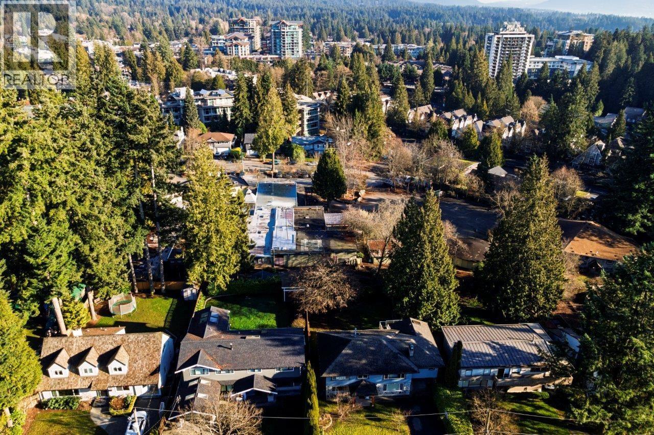 2685 Ailsa Crescent, North Vancouver, British Columbia  V7K 2B1 - Photo 31 - R3081078