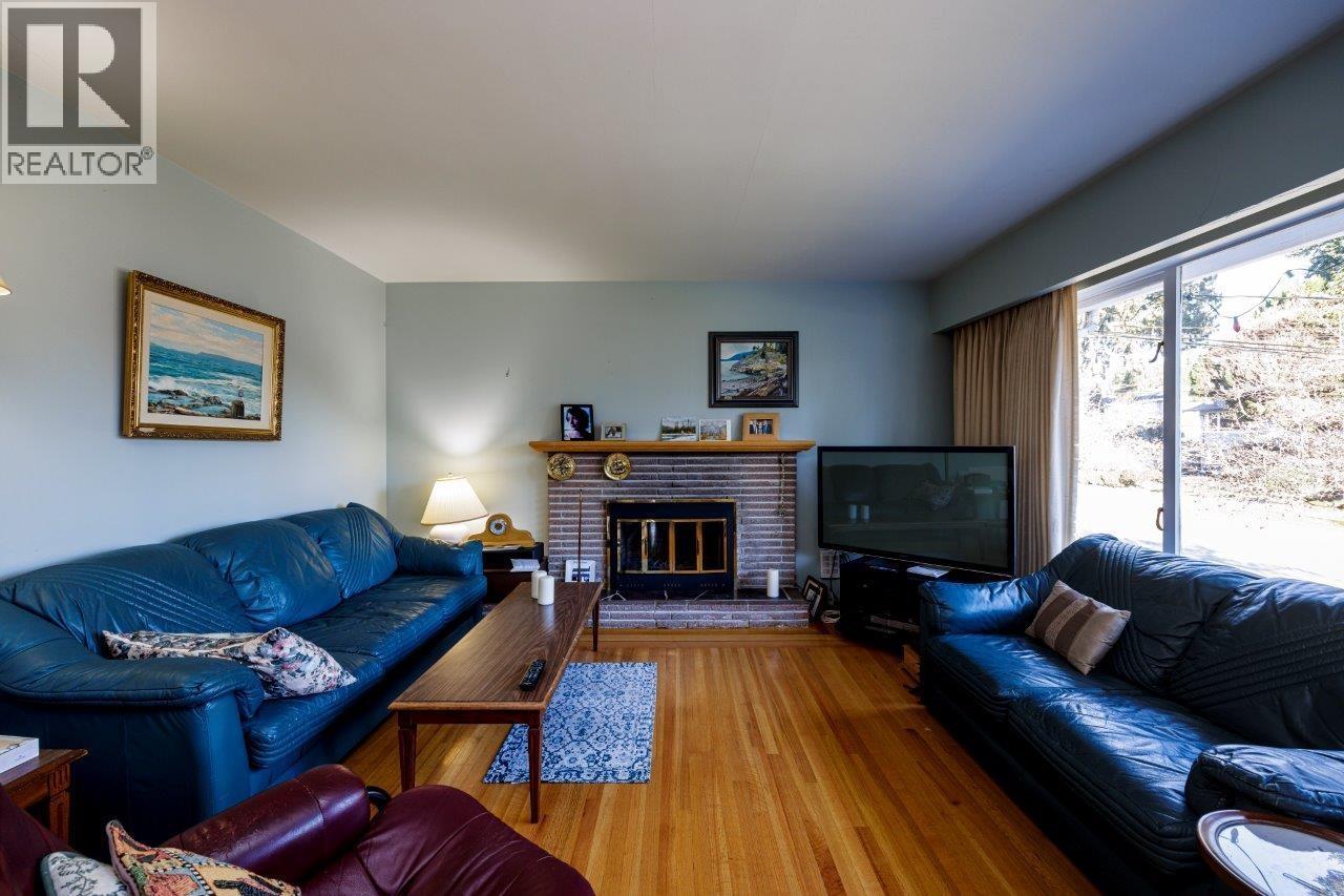 2685 Ailsa Crescent, North Vancouver, British Columbia  V7K 2B1 - Photo 7 - R3081078