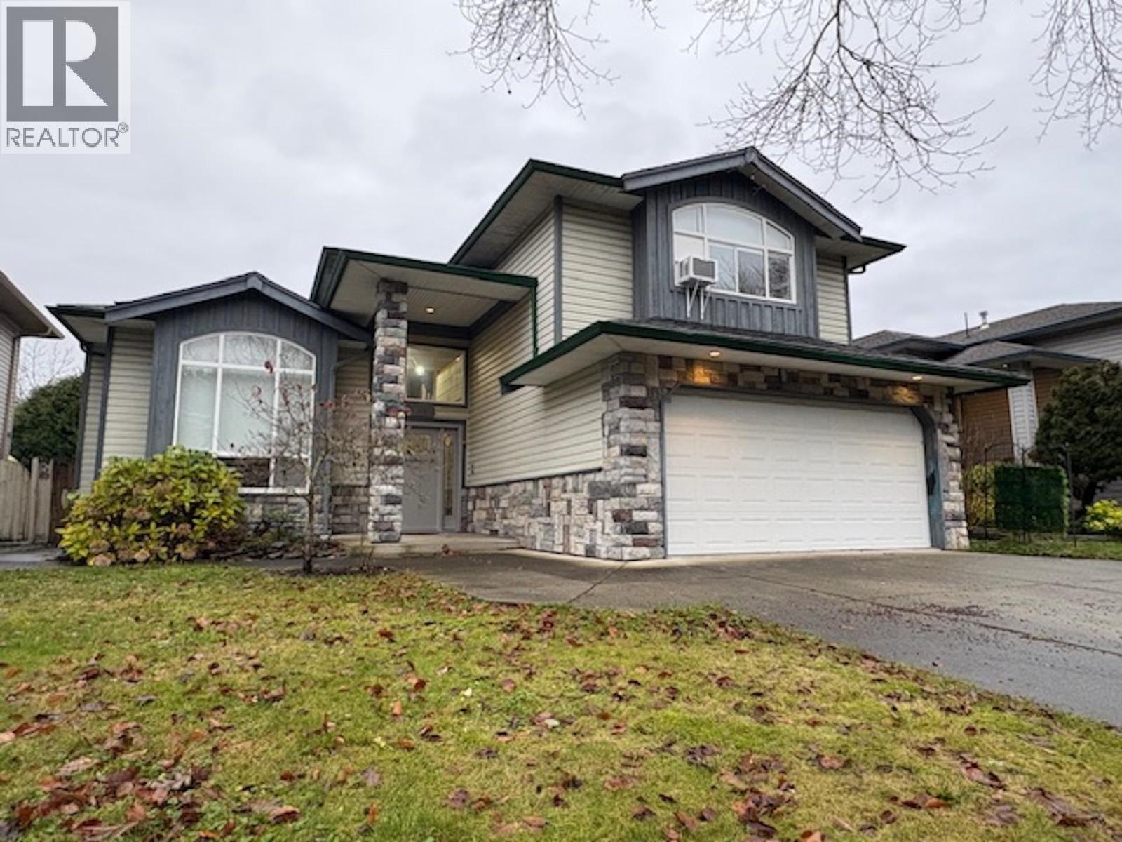 23923 121 Ave Avenue, Maple Ridge, British Columbia  V4R 2T7 - Photo 2 - R3081040