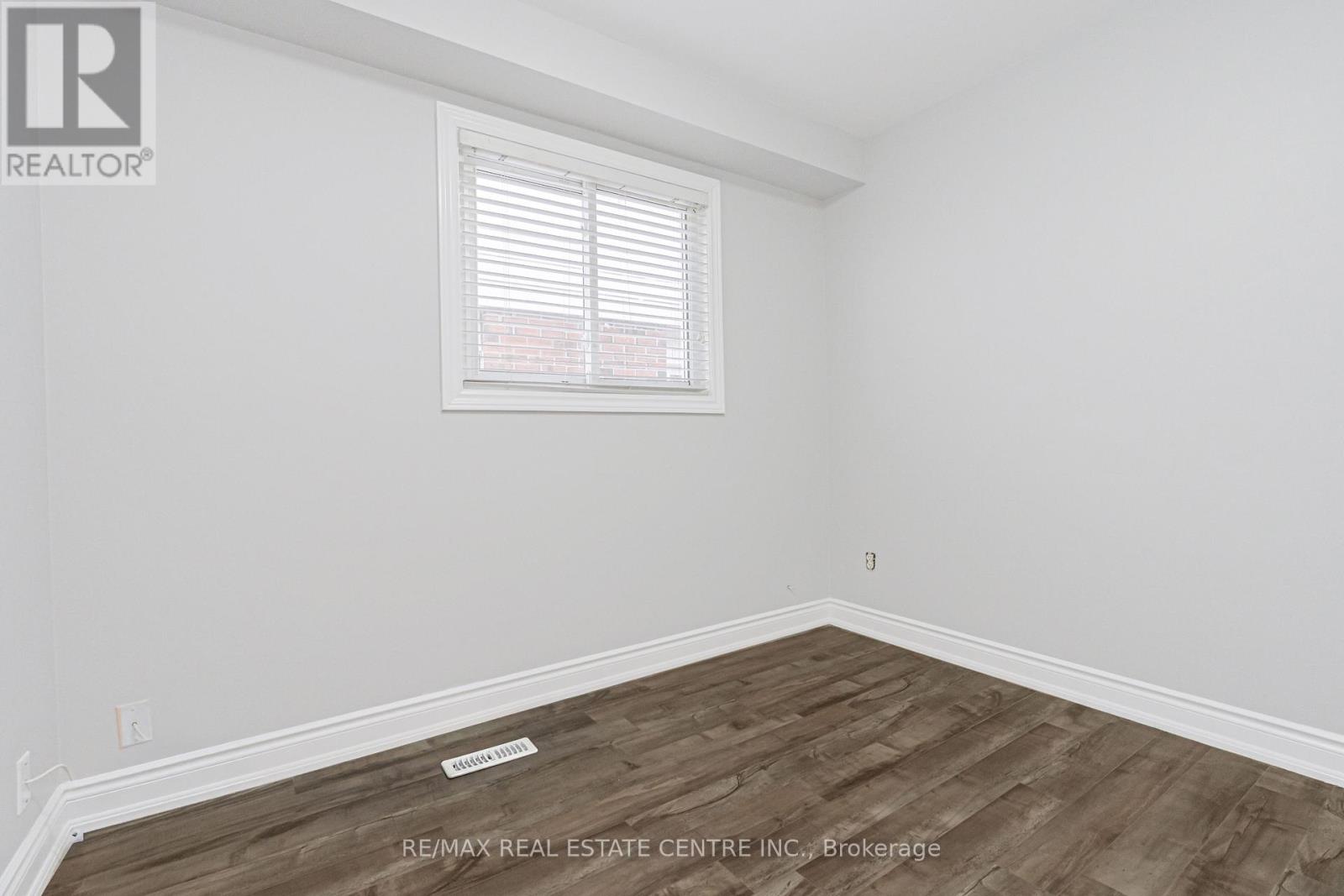 10 Pickard Lane, Brampton, Ontario  L6Y 2M5 - Photo 23 - W12709596