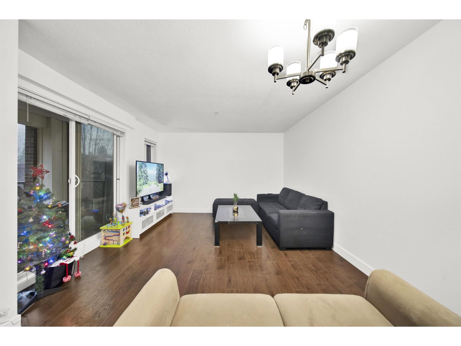 305 13883 Laurel Drive, Surrey, British Columbia  V2R 0W1 - Photo 3 - R3080491