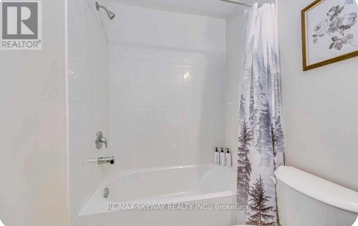 118 - 1593 Rose Way, Milton, Ontario  L9E 0J2 - Photo 14 - W12711582