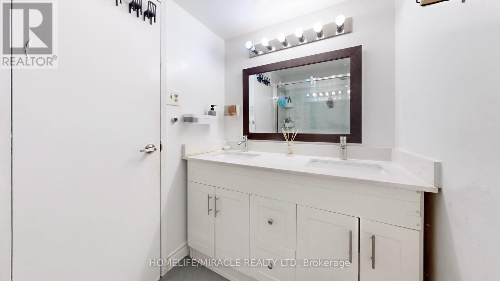 1112 - 15 Kensington Road, Brampton, Ontario  L6T 3W2 - Photo 20 - W12711586