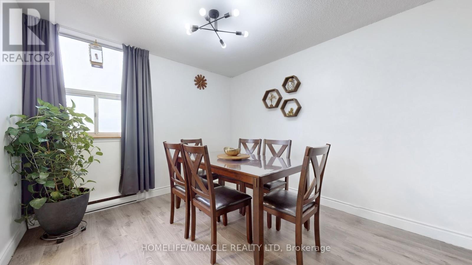 1112 - 15 Kensington Road, Brampton, Ontario  L6T 3W2 - Photo 7 - W12711586