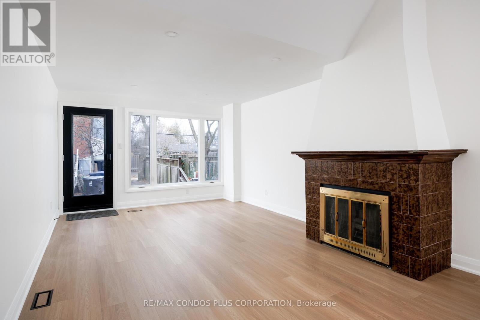 Main - 219 Sorauren Avenue, Toronto, Ontario  M6R 2G1 - Photo 15 - W12711590