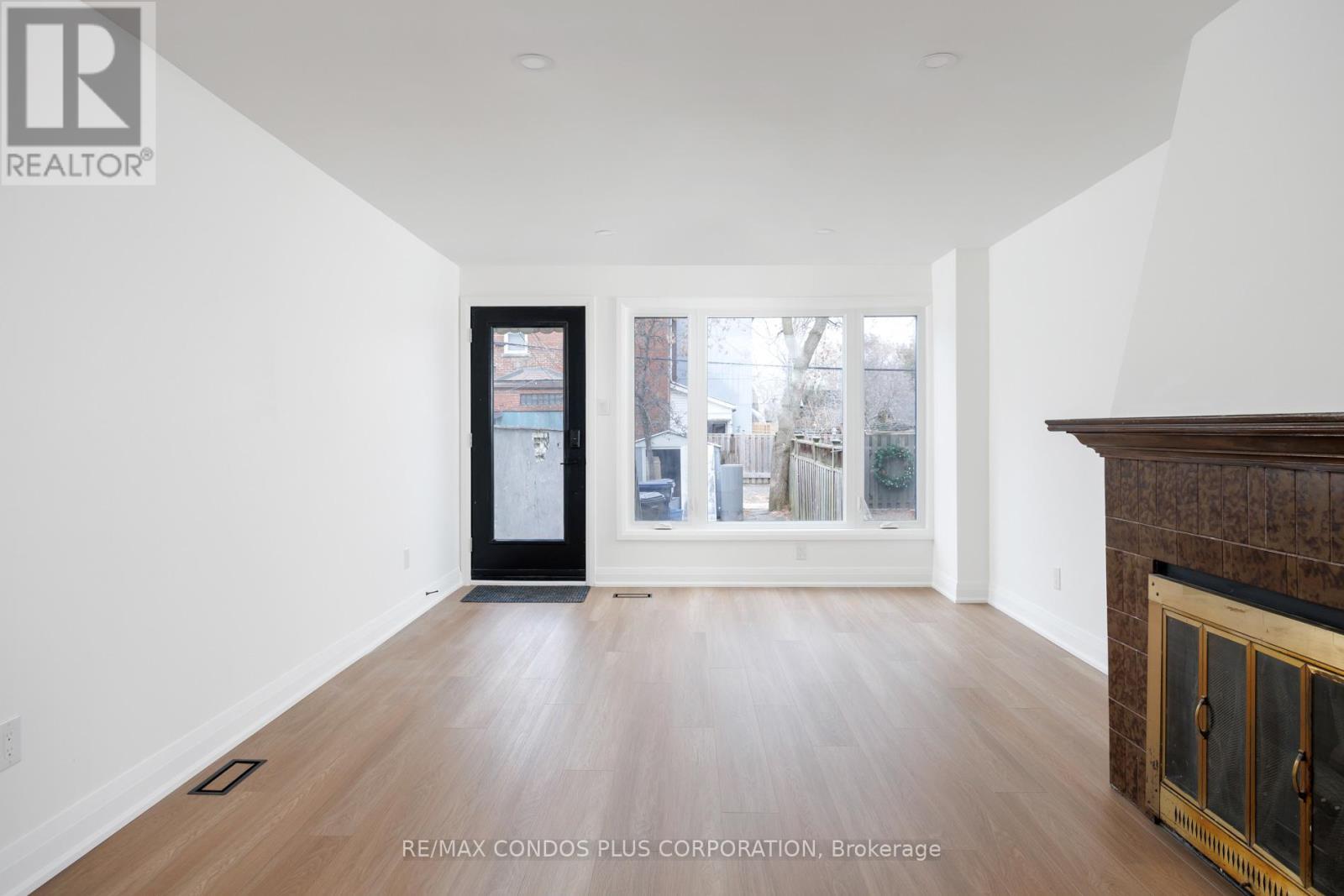 Main - 219 Sorauren Avenue, Toronto, Ontario  M6R 2G1 - Photo 16 - W12711590