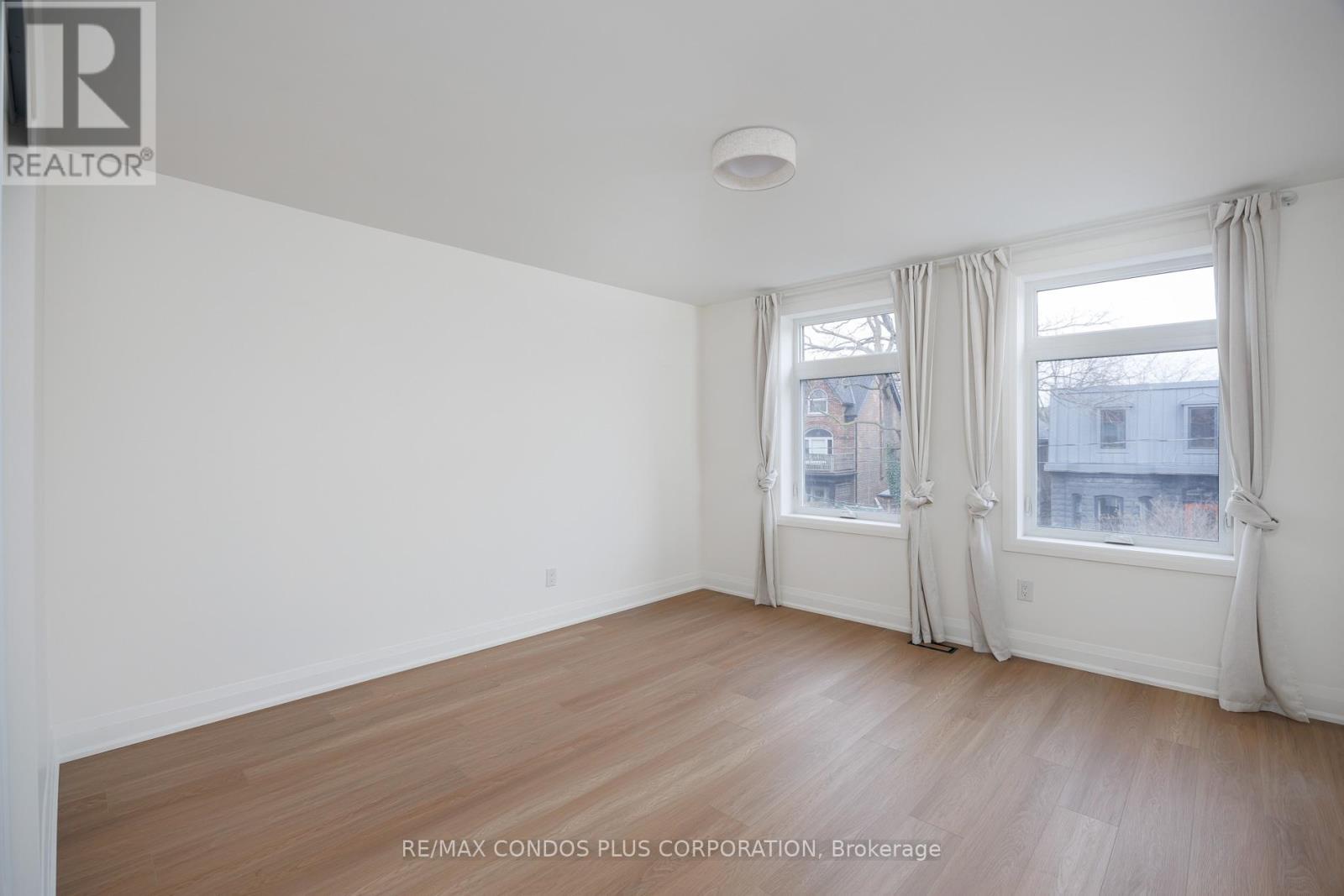 Main - 219 Sorauren Avenue, Toronto, Ontario  M6R 2G1 - Photo 19 - W12711590