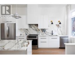 MAIN - 219 SORAUREN AVENUE, Toronto, Ontario