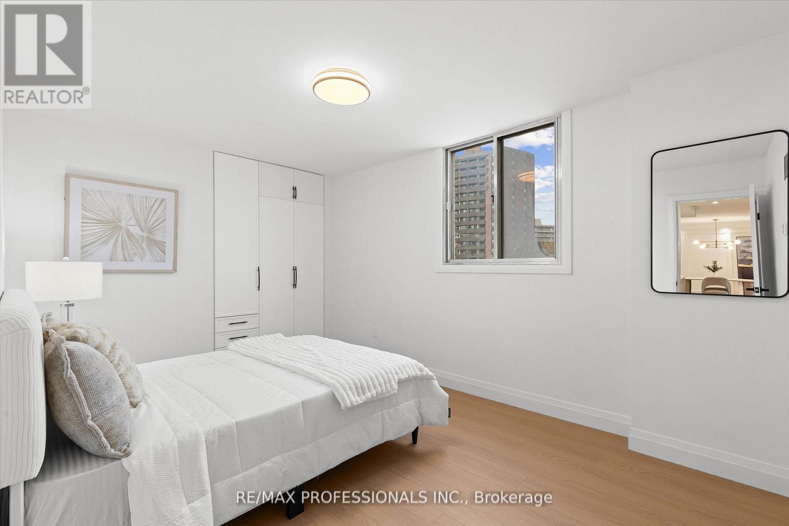 508 - 820 Burnhamthorpe Road, Toronto, Ontario  M9C 4W2 - Photo 19 - W12711602