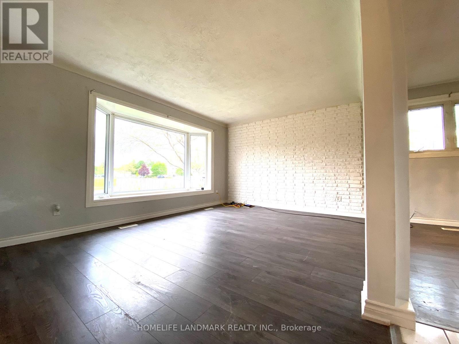 6986 Centennial Street, Niagara Falls, Ontario  L2G 2Z1 - Photo 7 - X12711614