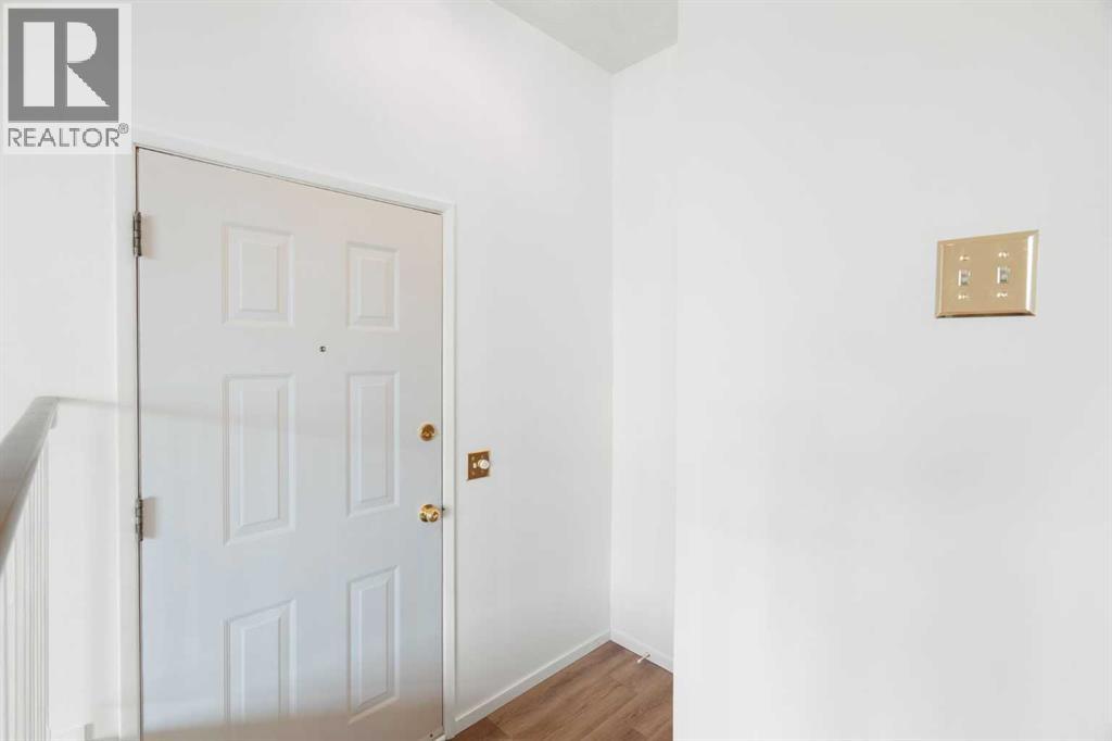 181 Dovercliffe Close Se, Calgary, Alberta  T2B 1W4 - Photo 6 - A2270085