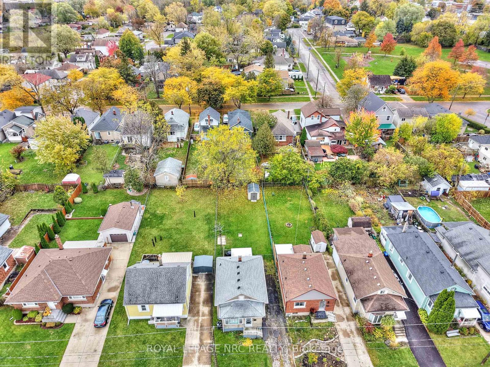 10 Fairburn Avenue, St. Catharines, Ontario  L2T 1B2 - Photo 35 - X12506844