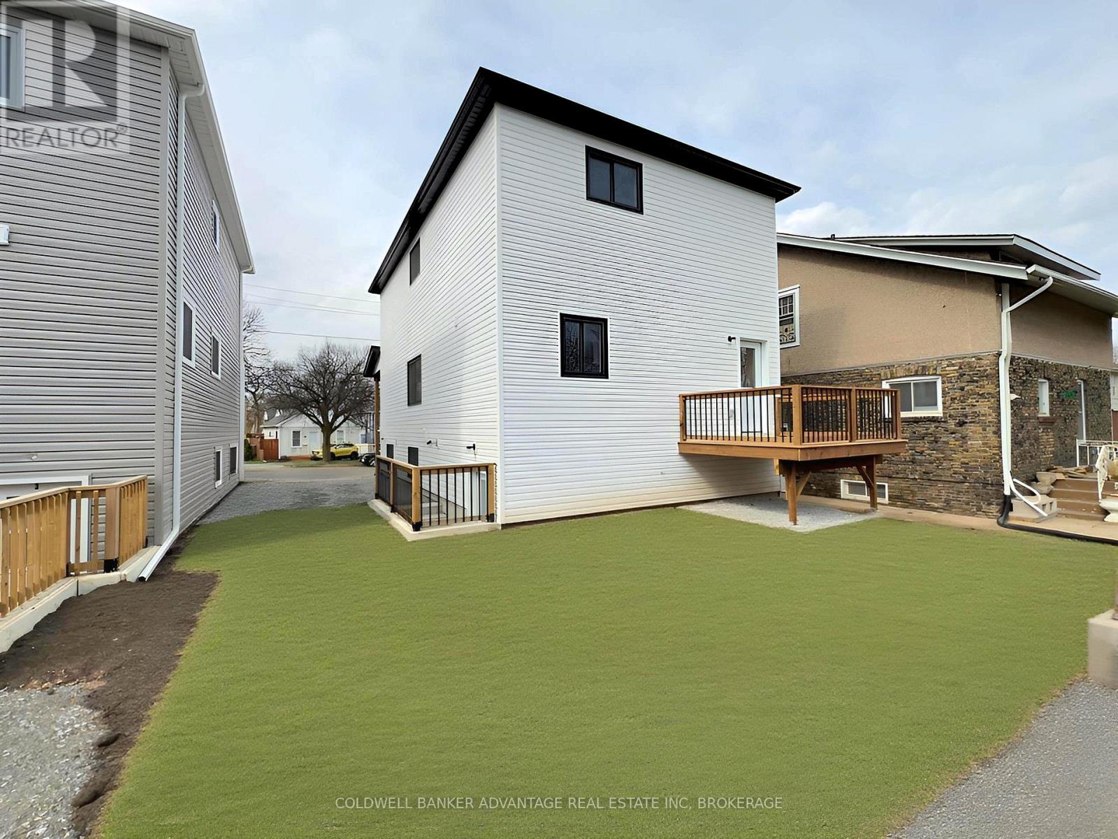 40 Mcmaster Avenue, Welland (Welland Downtown), Ontario  L3B 3S8 - Photo 28 - X12711658