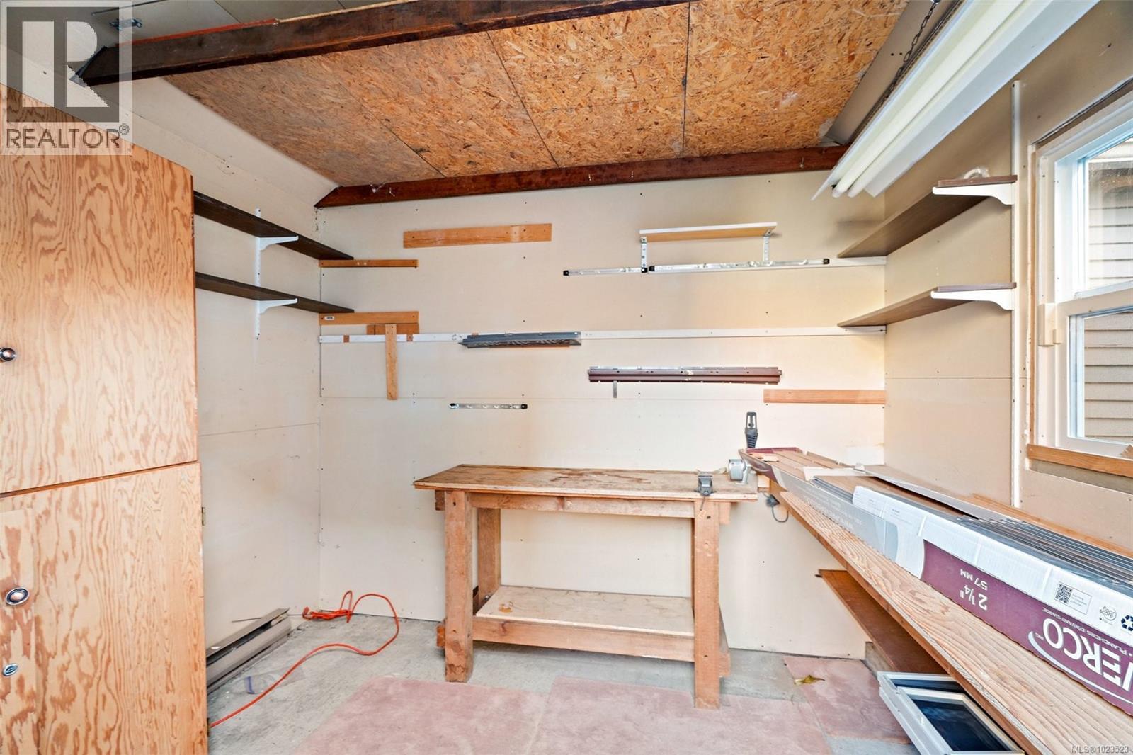 584 Marifield Ave, Victoria, British Columbia  V8V 1N4 - Photo 25 - 1023523