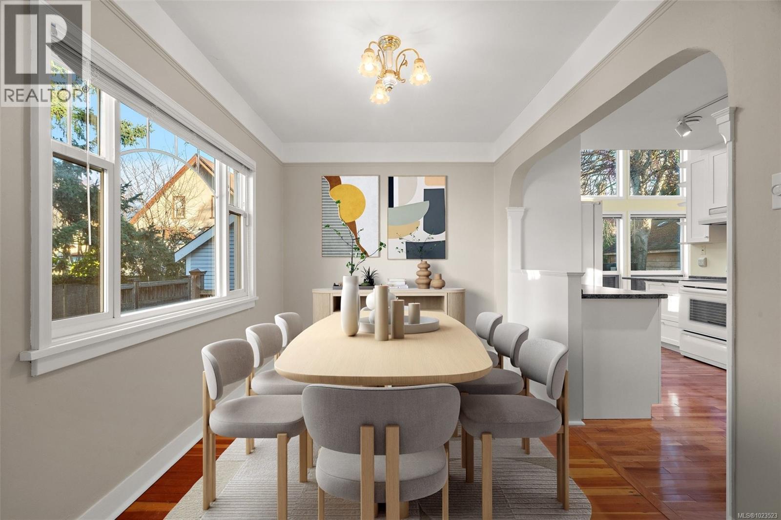 584 Marifield Ave, Victoria, British Columbia  V8V 1N4 - Photo 5 - 1023523