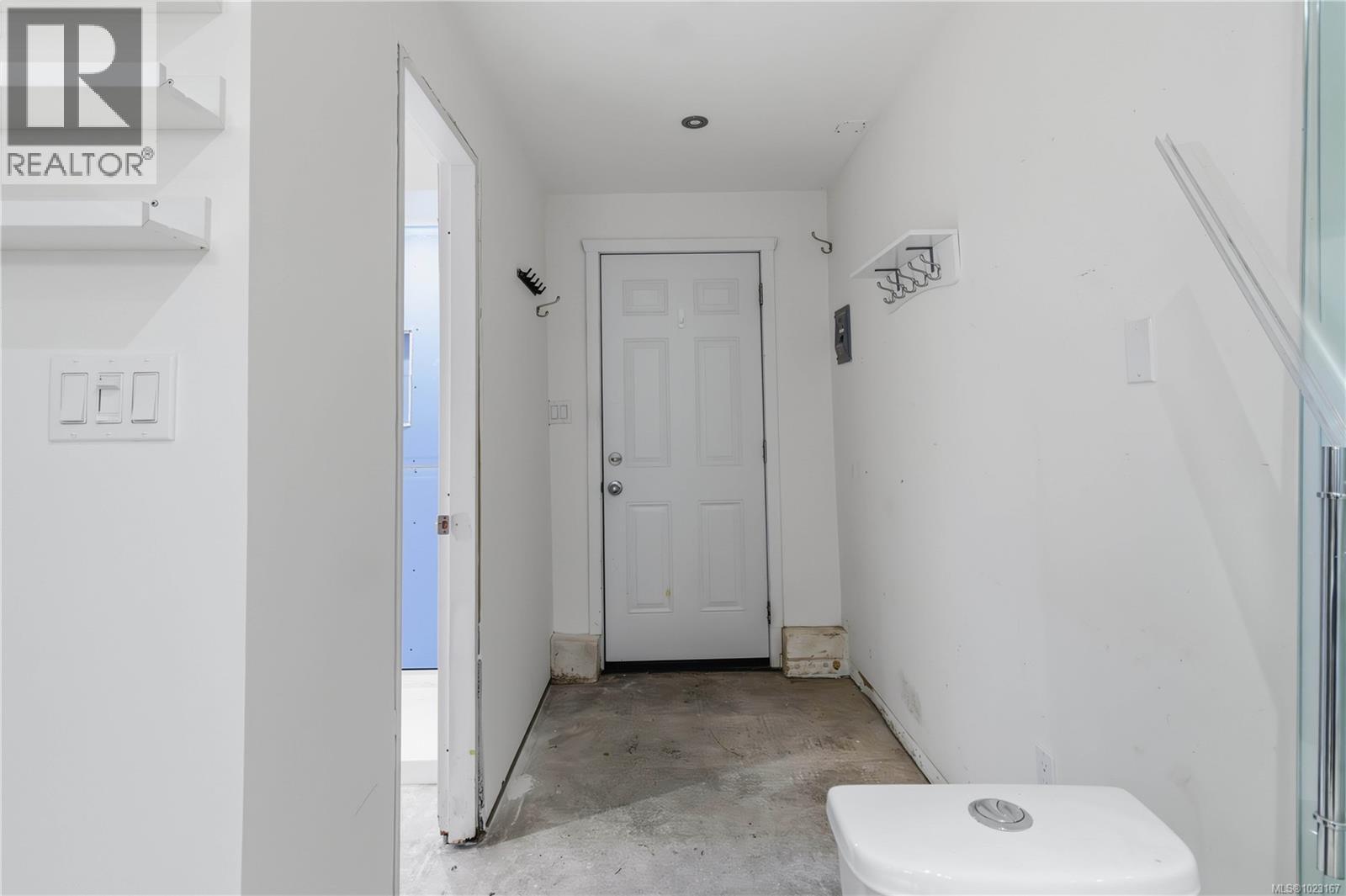 4370 Elnido Cres, Saanich, British Columbia  V8N 4Z6 - Photo 31 - 1023167