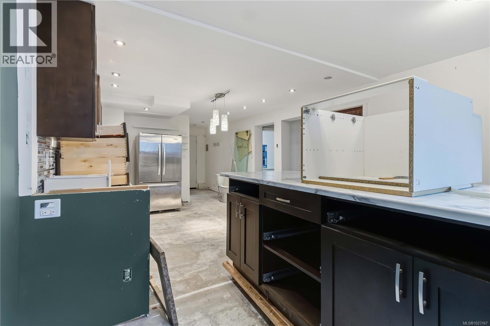 4370 Elnido Cres, Saanich, British Columbia  V8N 4Z6 - Photo 35 - 1023167