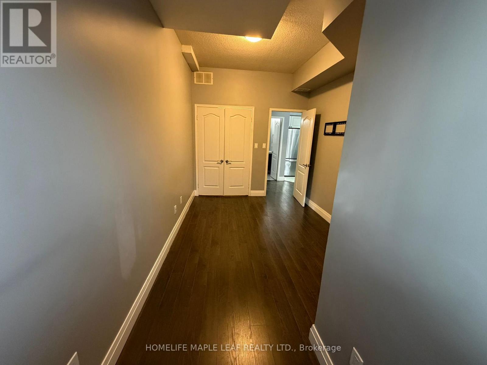 17 - 615 Shoreline Drive, Mississauga, Ontario  L5B 4K4 - Photo 15 - W12710580