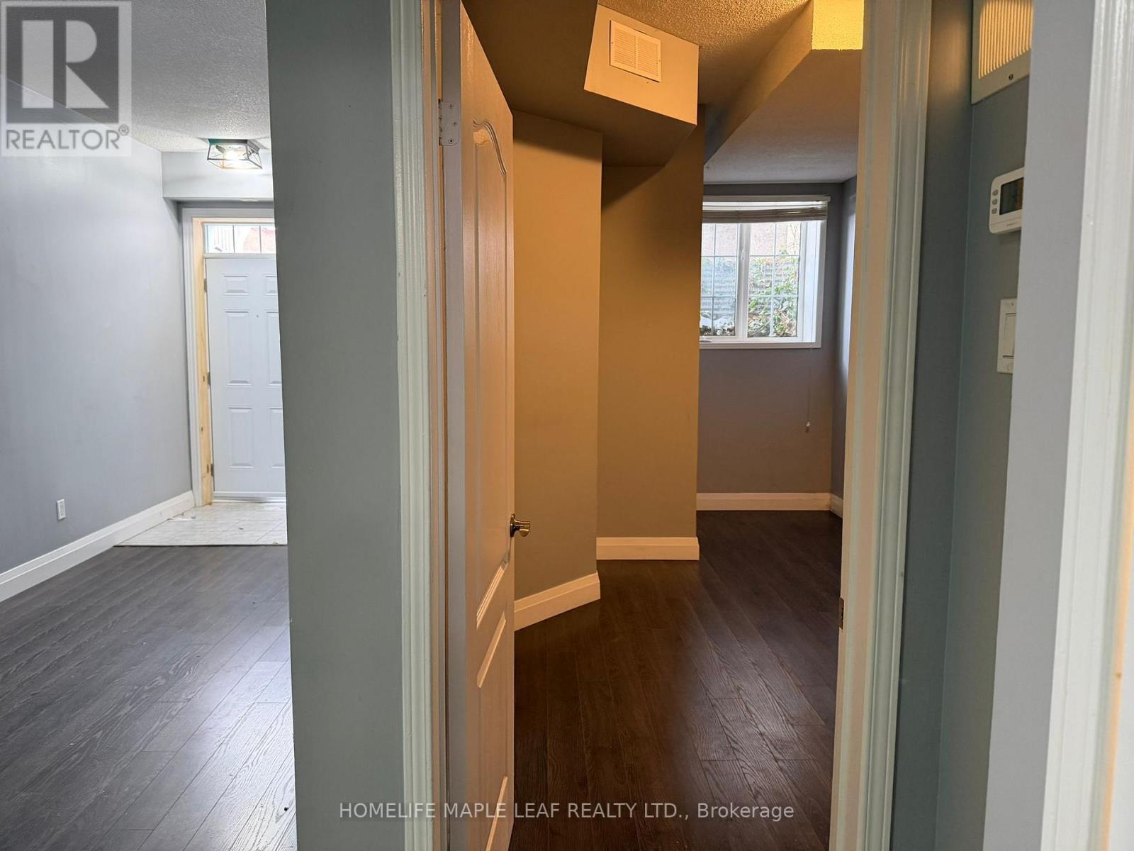 17 - 615 Shoreline Drive, Mississauga, Ontario  L5B 4K4 - Photo 18 - W12710580