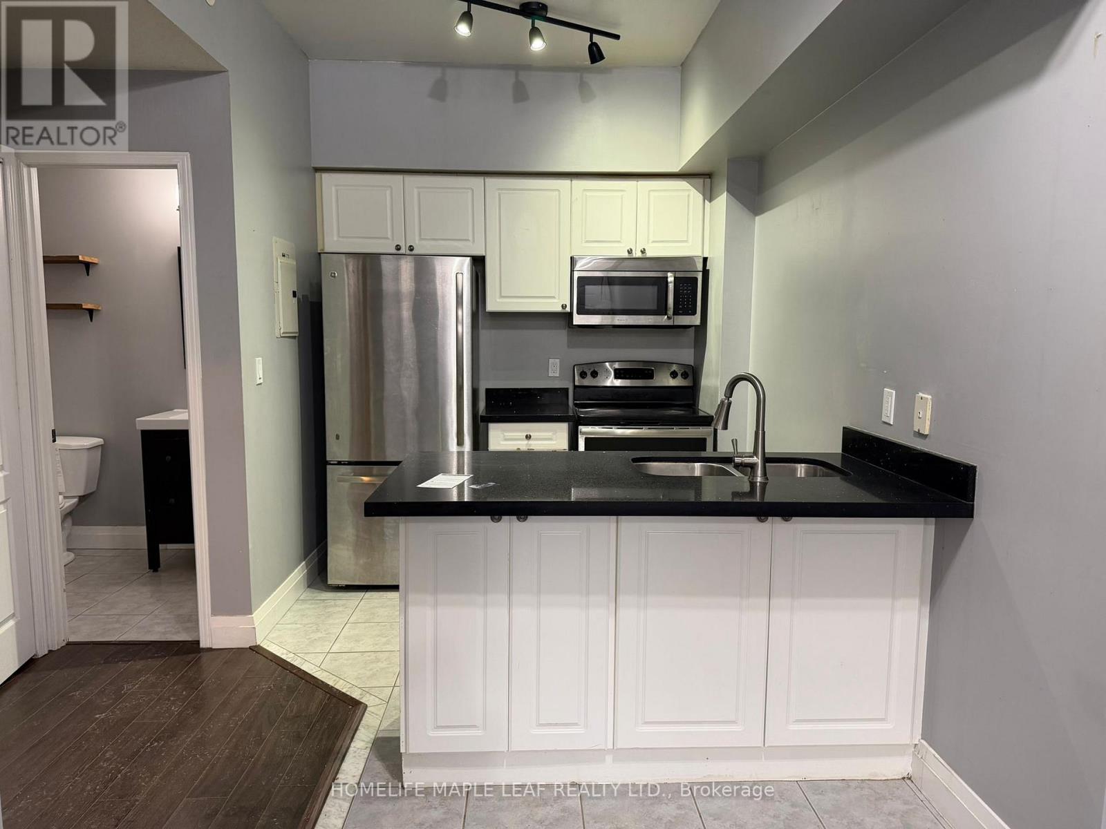 17 - 615 Shoreline Drive, Mississauga, Ontario  L5B 4K4 - Photo 22 - W12710580