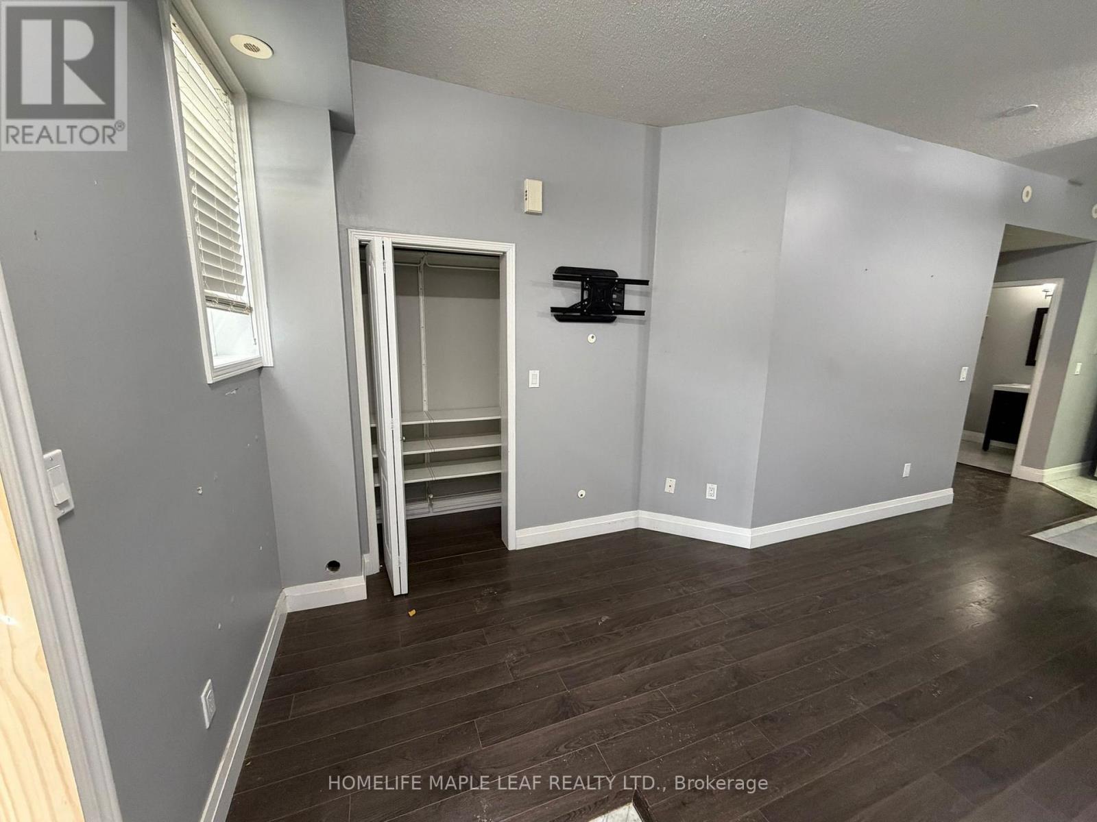 17 - 615 Shoreline Drive, Mississauga, Ontario  L5B 4K4 - Photo 35 - W12710580