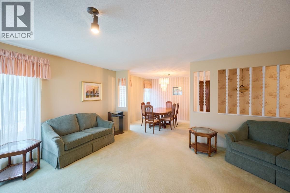 685 Porter Street, Coquitlam, British Columbia  V3J 5B2 - Photo 11 - R3080834