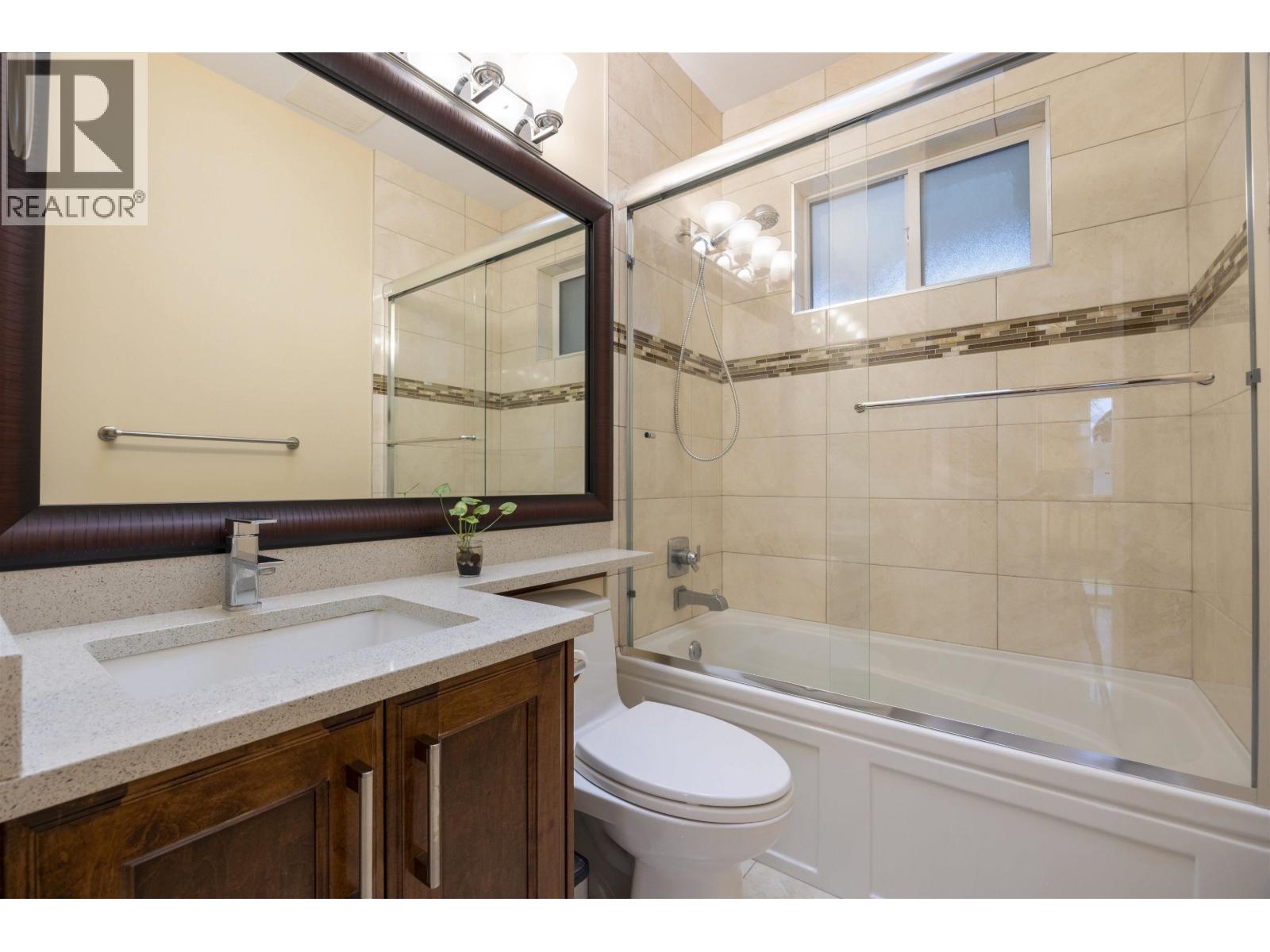 4346 Wildwood Crescent, Burnaby, British Columbia  V5G 2M4 - Photo 15 - R3081067