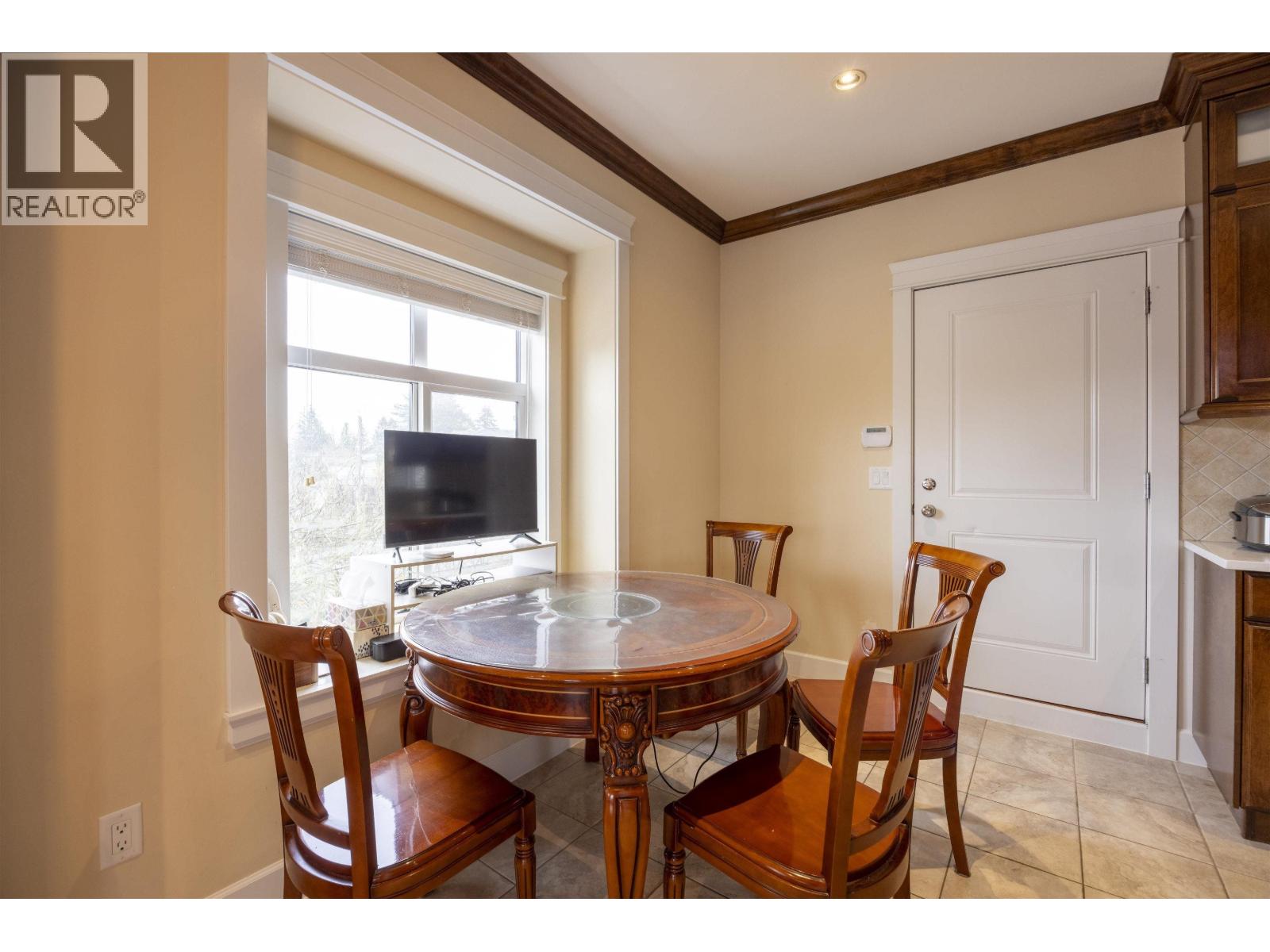 4346 Wildwood Crescent, Burnaby, British Columbia  V5G 2M4 - Photo 10 - R3081067