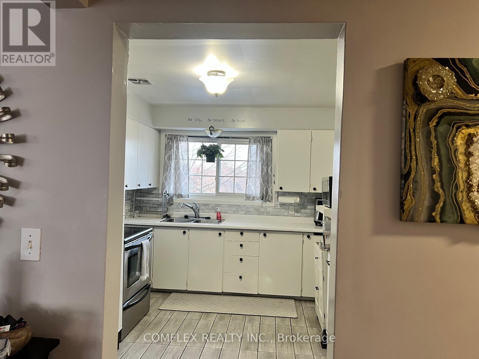 334 Surrey Drive, Oshawa, Ontario  L1G 6H1 - Photo 16 - E12711628