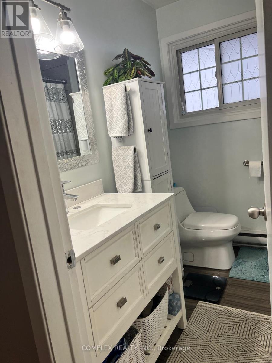 334 Surrey Drive, Oshawa, Ontario  L1G 6H1 - Photo 8 - E12711628