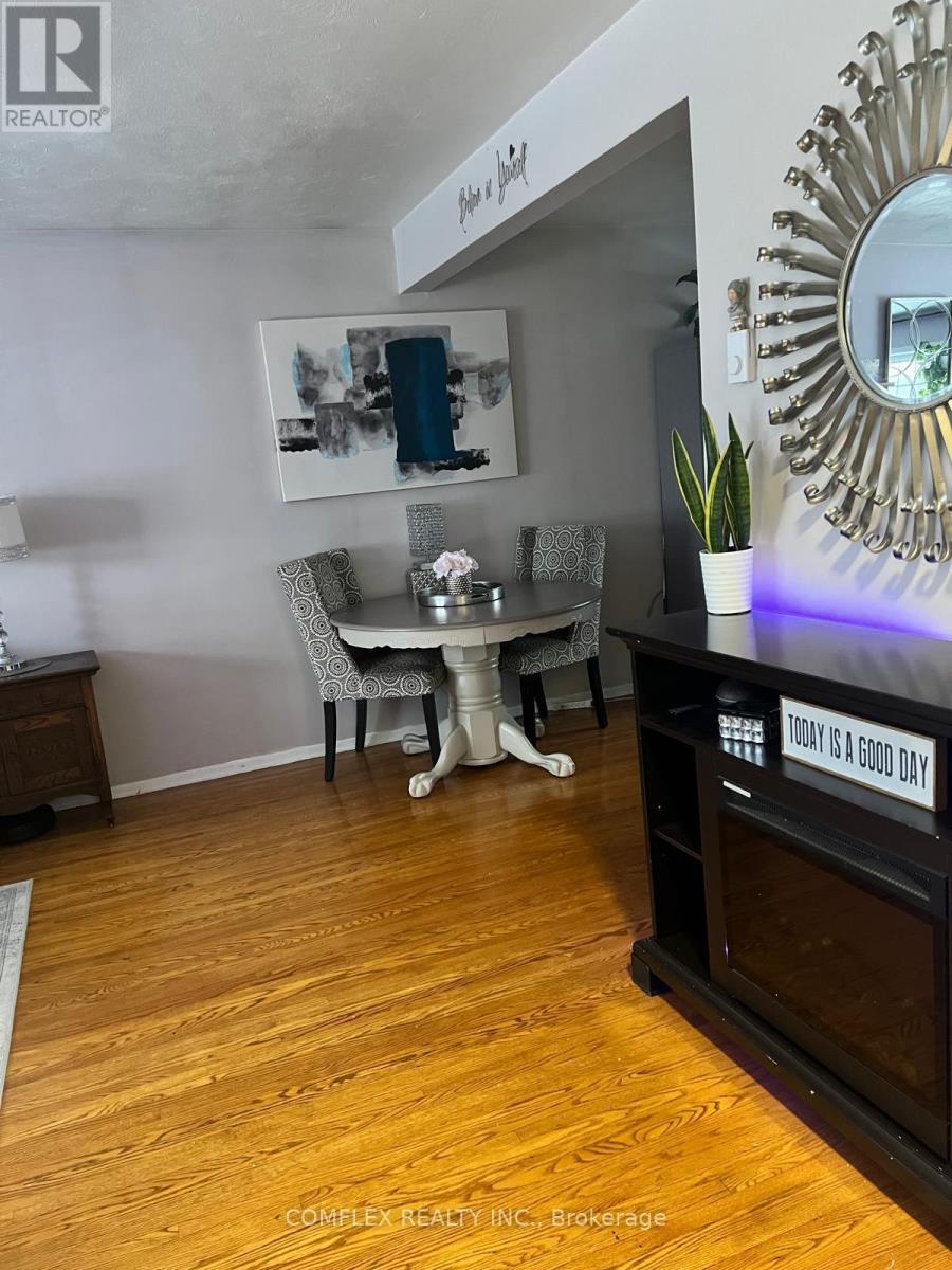 334 Surrey Drive, Oshawa, Ontario  L1G 6H1 - Photo 9 - E12711628