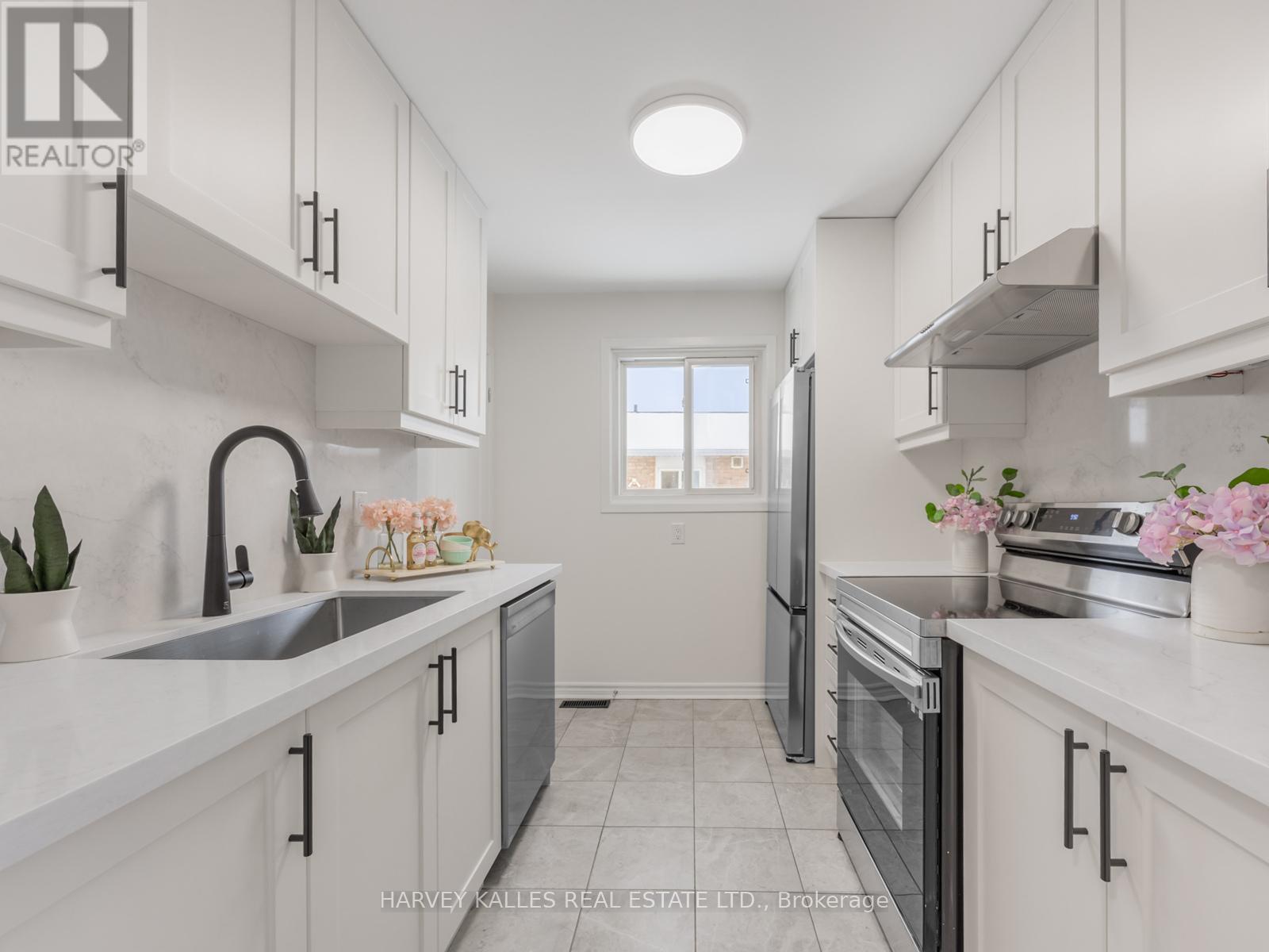 47 Snowball Crescent, Toronto, Ontario  M1B 1S5 - Photo 12 - E12711688