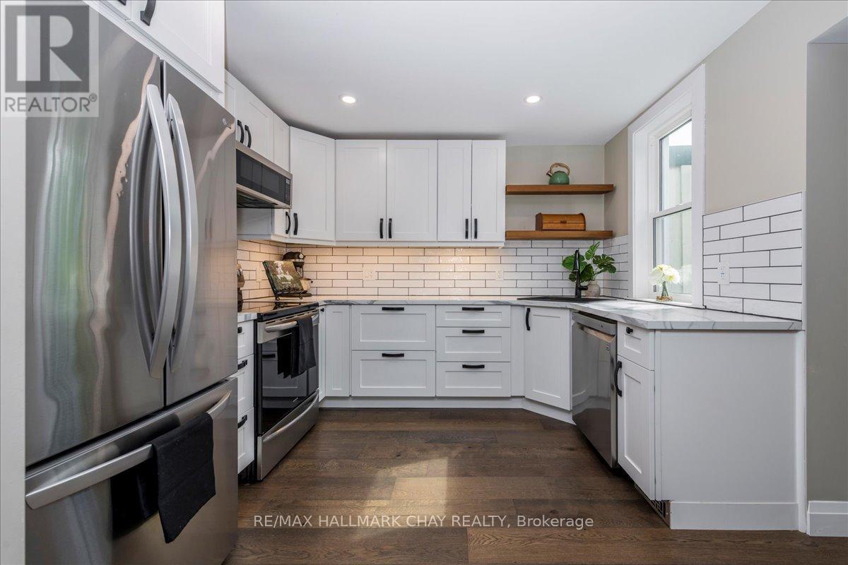 3366 Muskoka Street, Severn, Ontario  L0K 2B0 - Photo 12 - S12711682