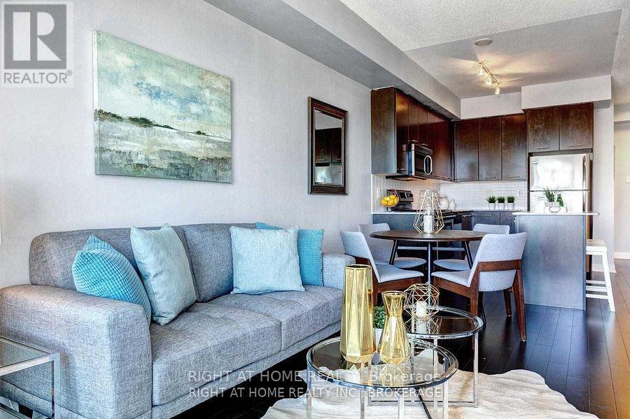 2103 - 365 Prince Of Wales Drive, Mississauga, Ontario  L5B 0G6 - Photo 10 - W12711624